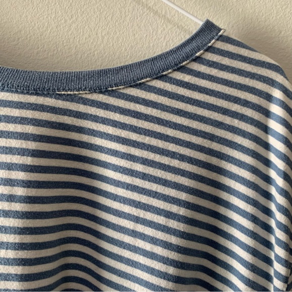 Baby blue striped cropped t-shirt - Picture 3 of 5